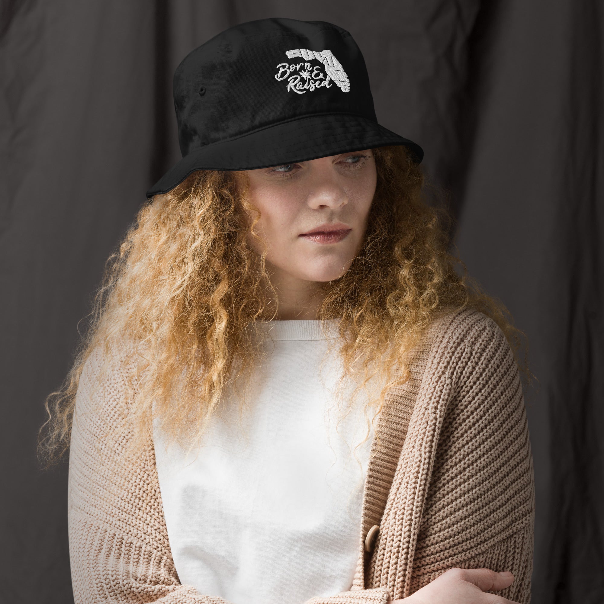 Born & Raised Bucket Hat (white)