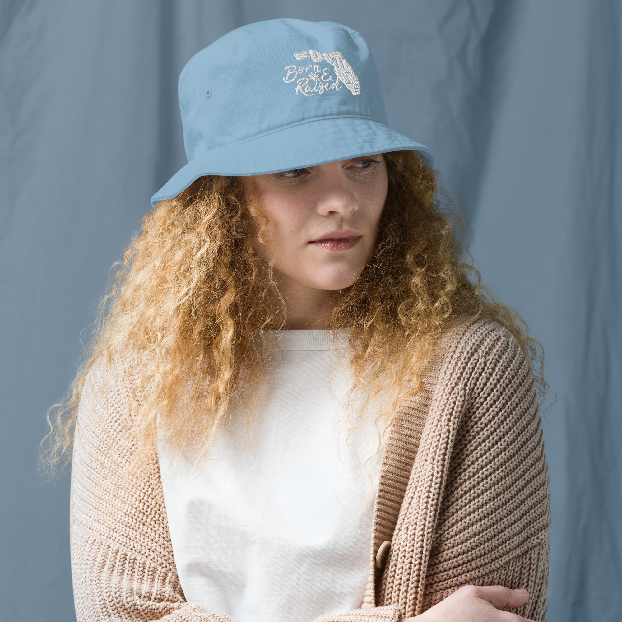 Born & Raised Bucket Hat (white)